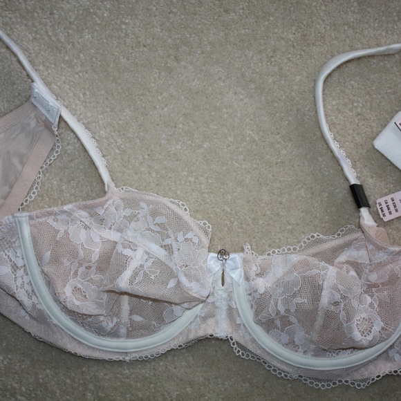 Victoria's Secret Other - NWT- victoria's secret underwire bra